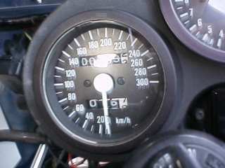 300km/h|^